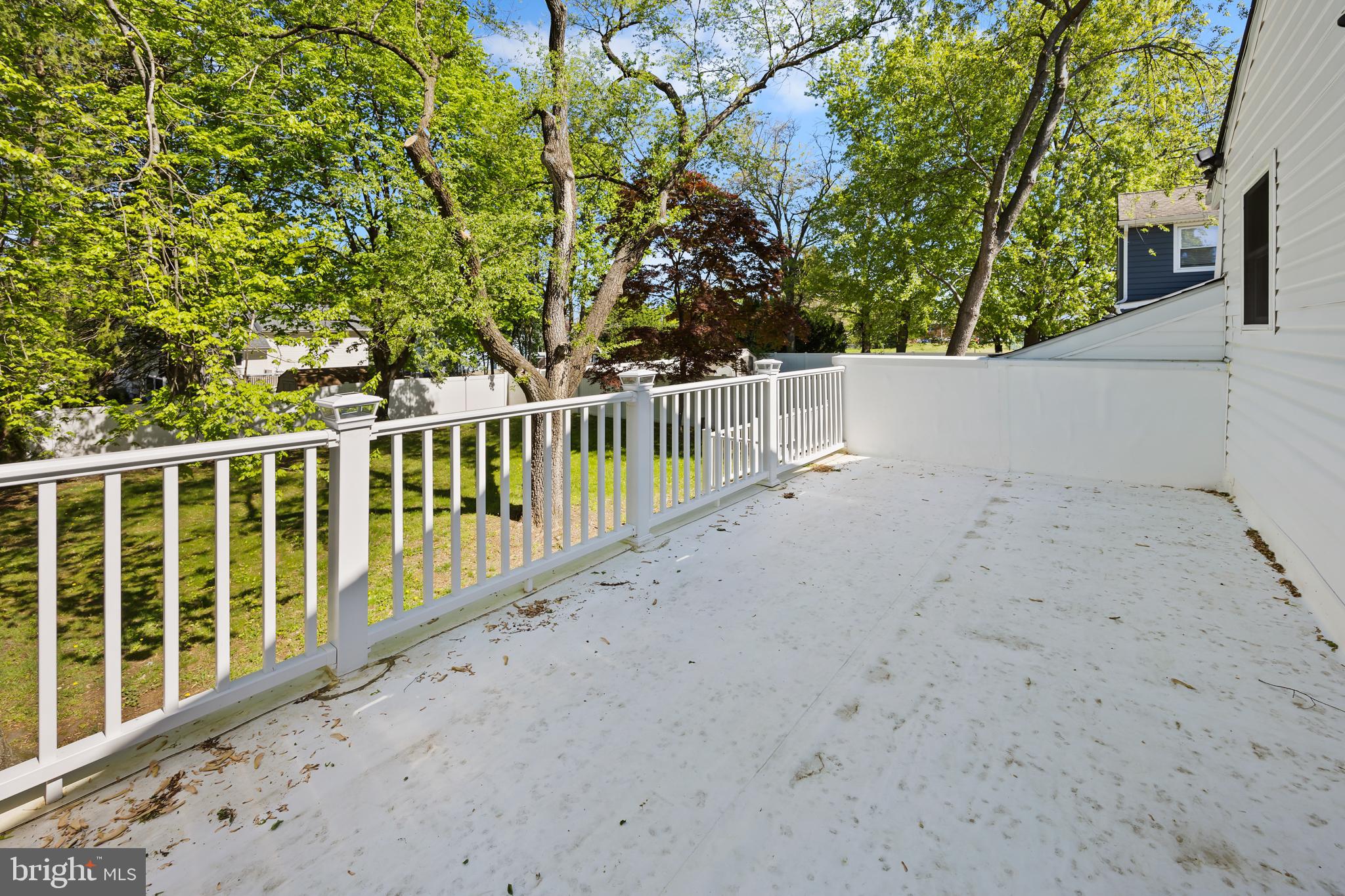 218 Rhode Island Ave