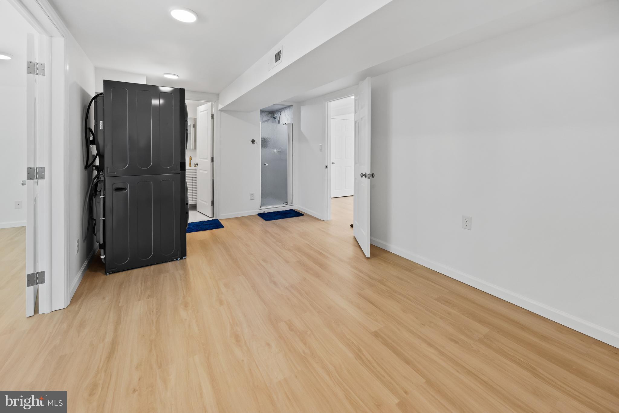 218 Rhode Island Ave