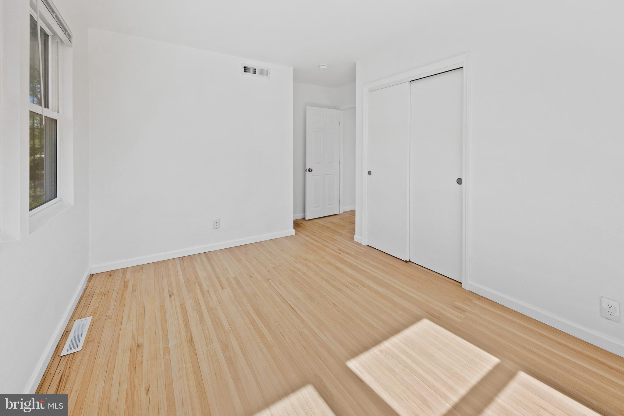 218 Rhode Island Ave