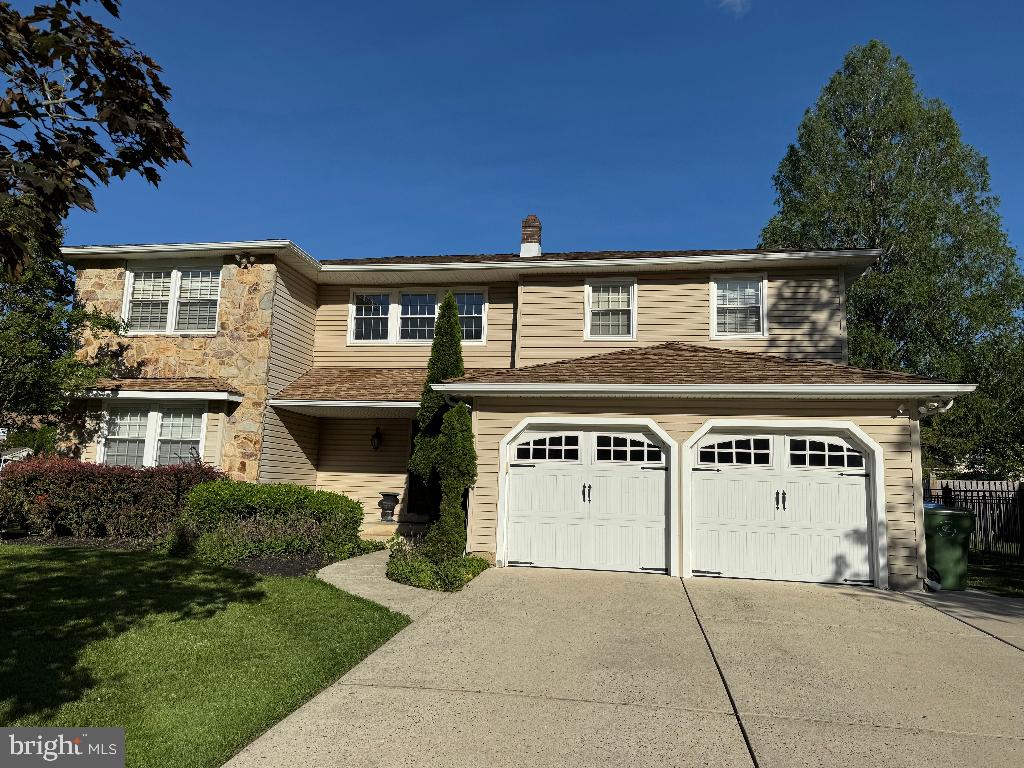 1041 Bobwhite Dr