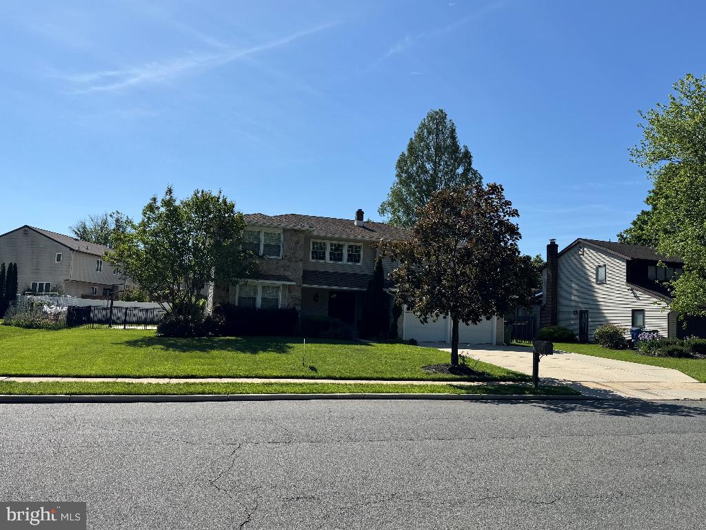1041 Bobwhite Dr