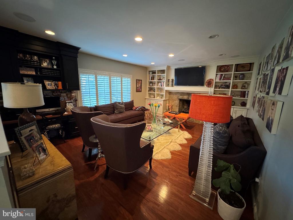 1041 Bobwhite Dr