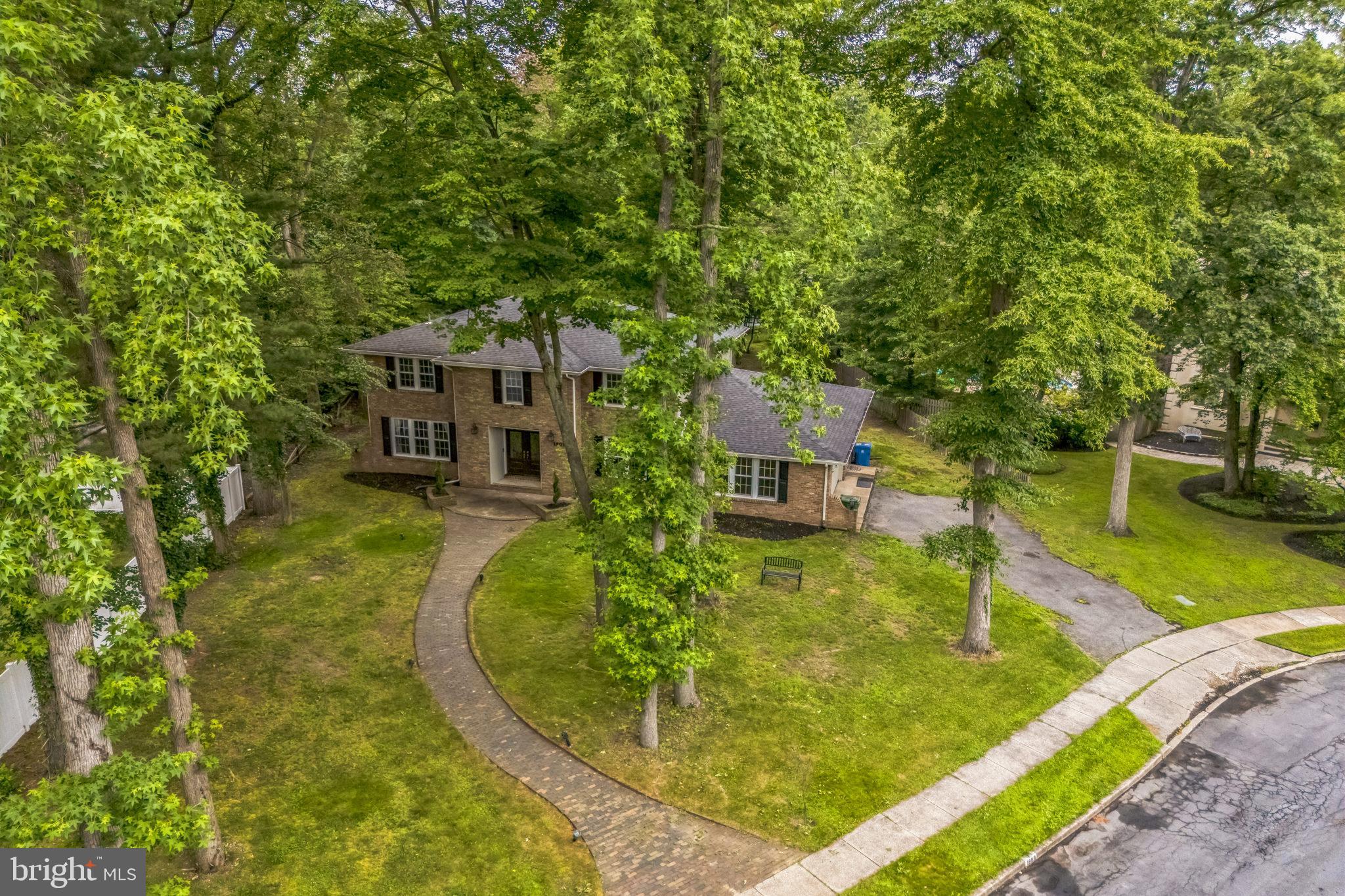 1809 E FIRESIDE COURT