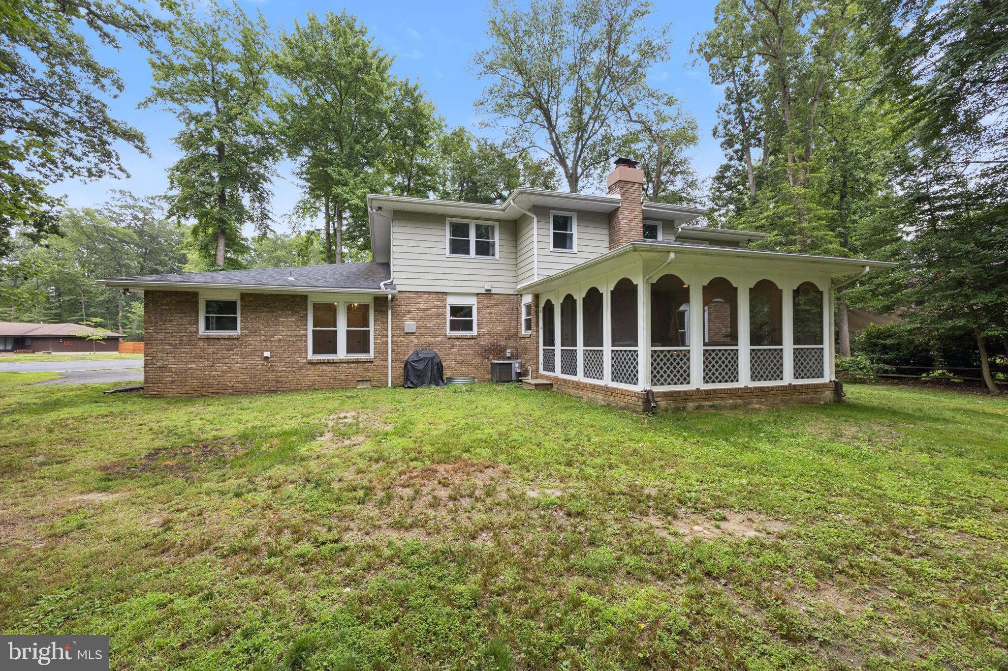 1809 E FIRESIDE COURT