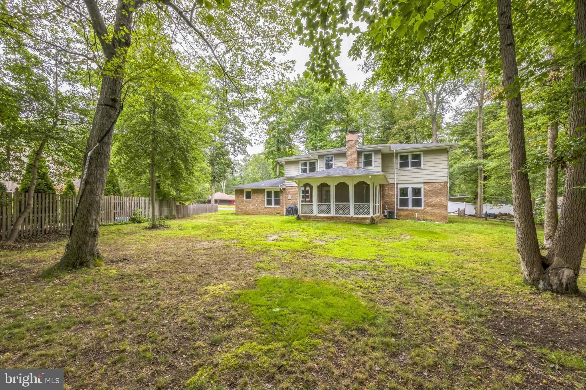 1809 E FIRESIDE COURT