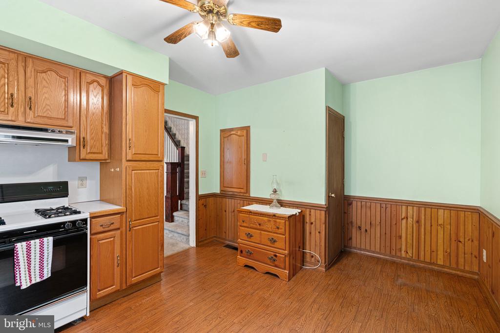 122 W COTTAGE AVENUE
