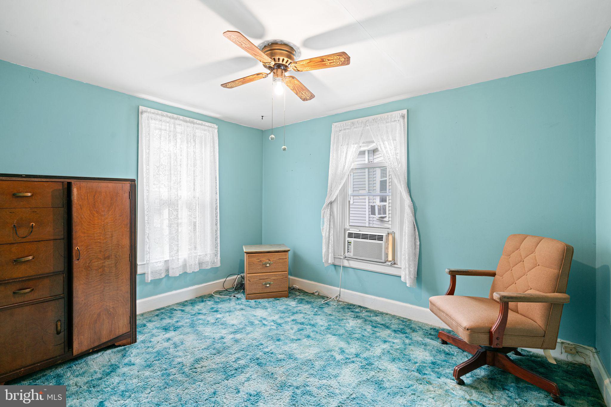 122 W COTTAGE AVENUE