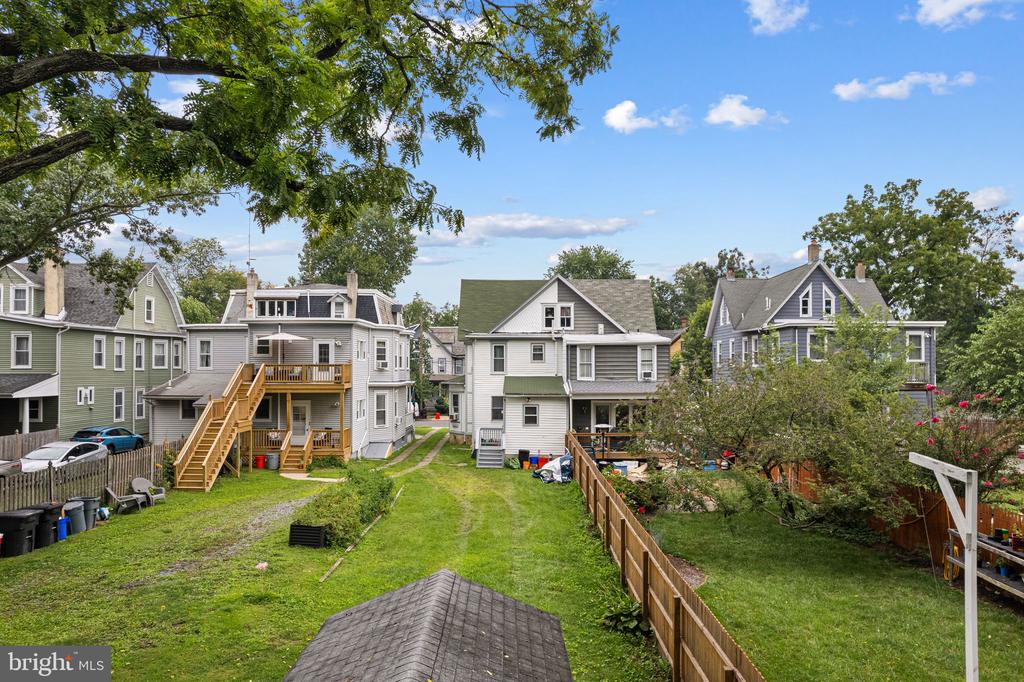 122 W COTTAGE AVENUE