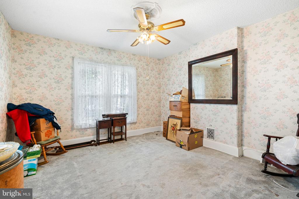 122 W COTTAGE AVENUE