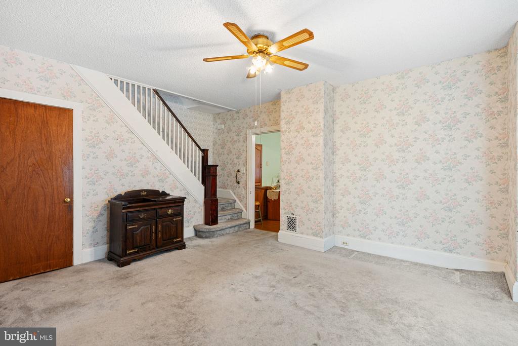 122 W COTTAGE AVENUE