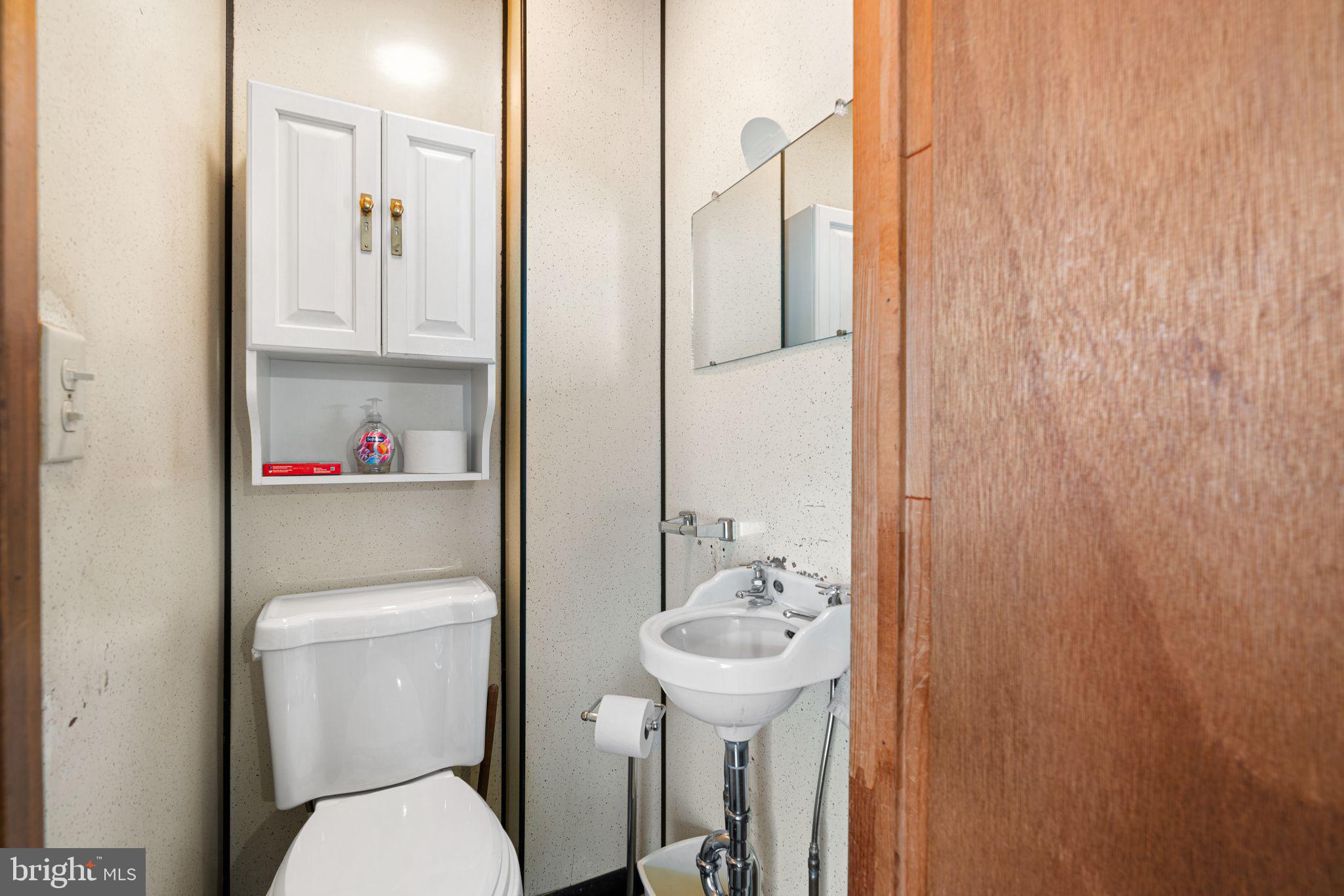 122 W COTTAGE AVENUE