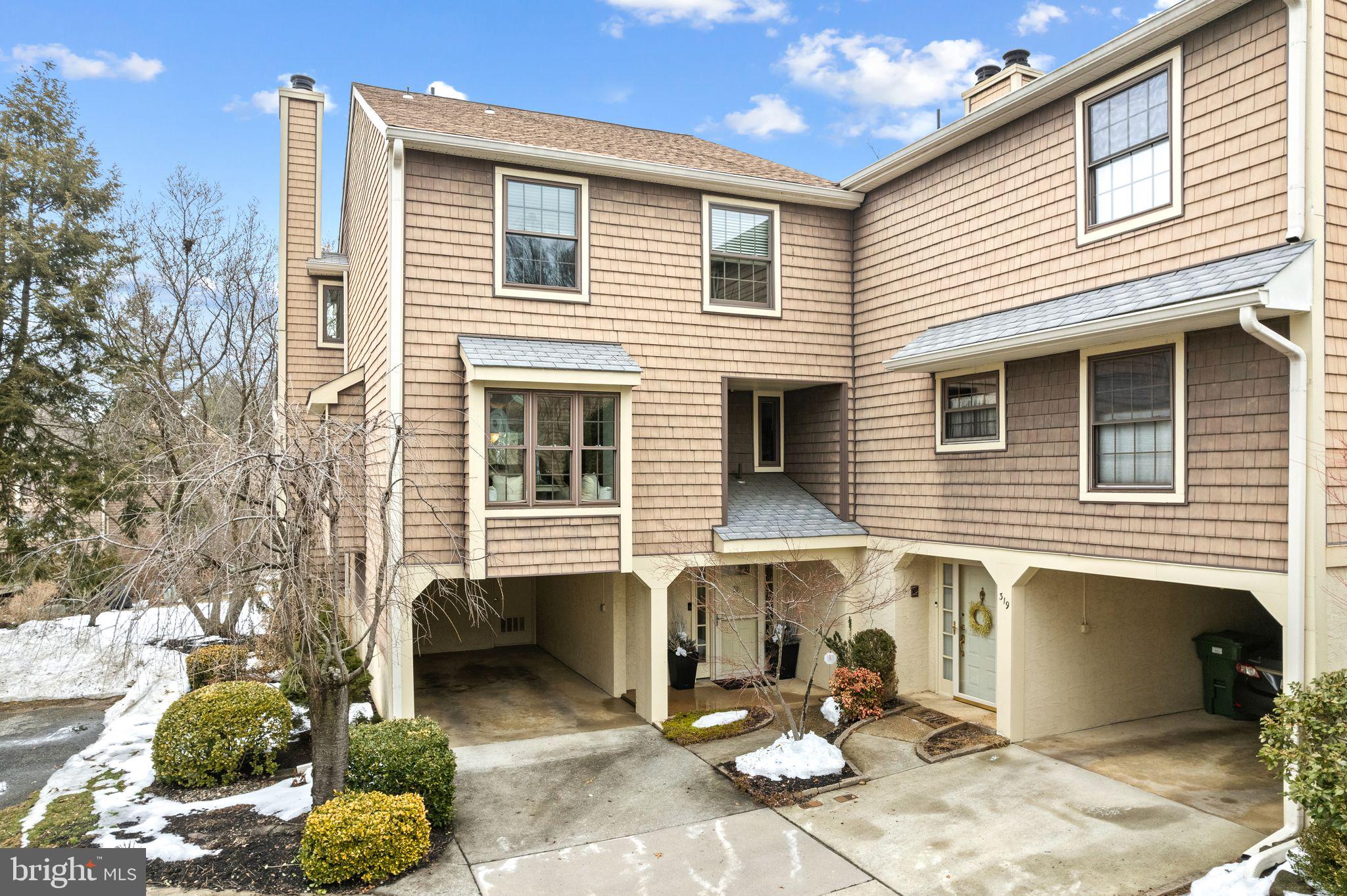 318 KINGS CROFT