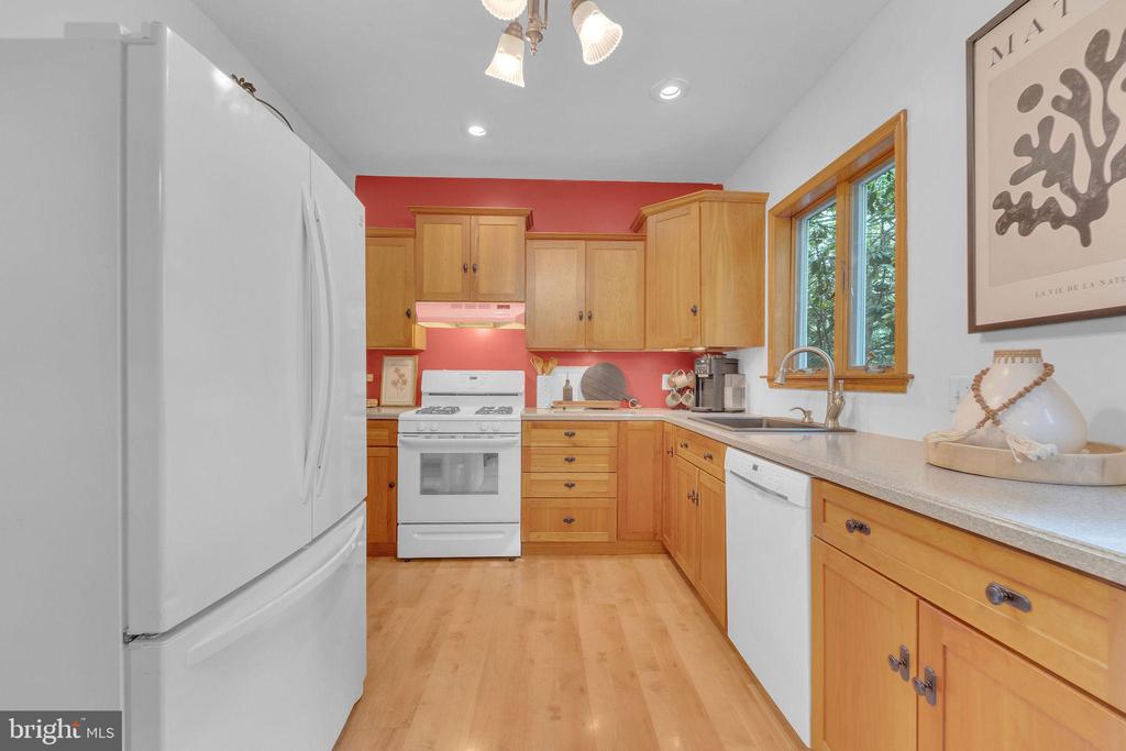 162 EDGEWOOD AVENUE