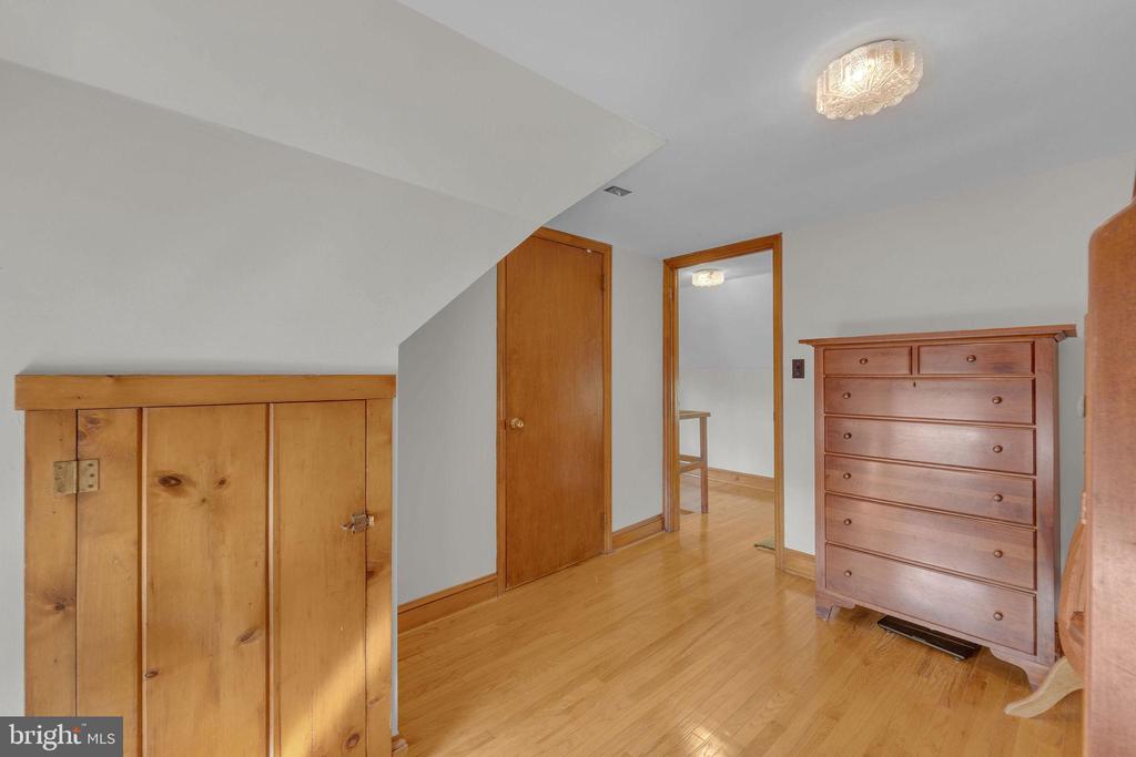 162 EDGEWOOD AVENUE