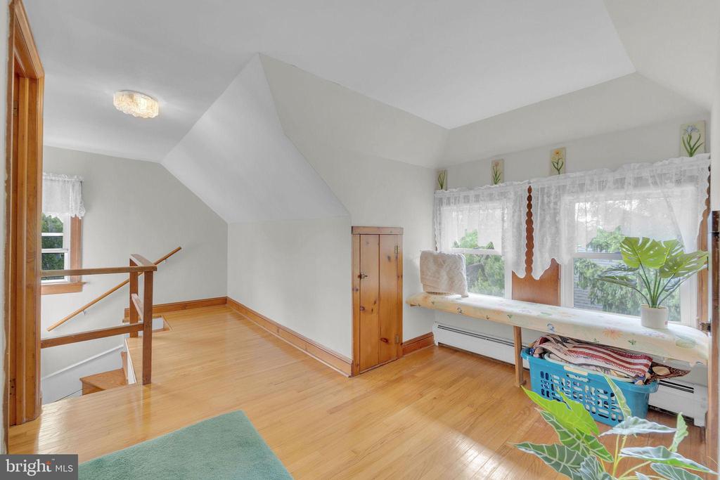 162 EDGEWOOD AVENUE