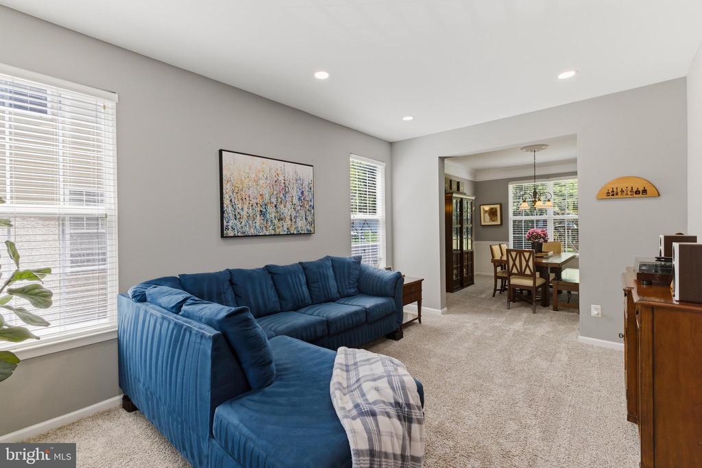 65 FOX HOLLOW LANE