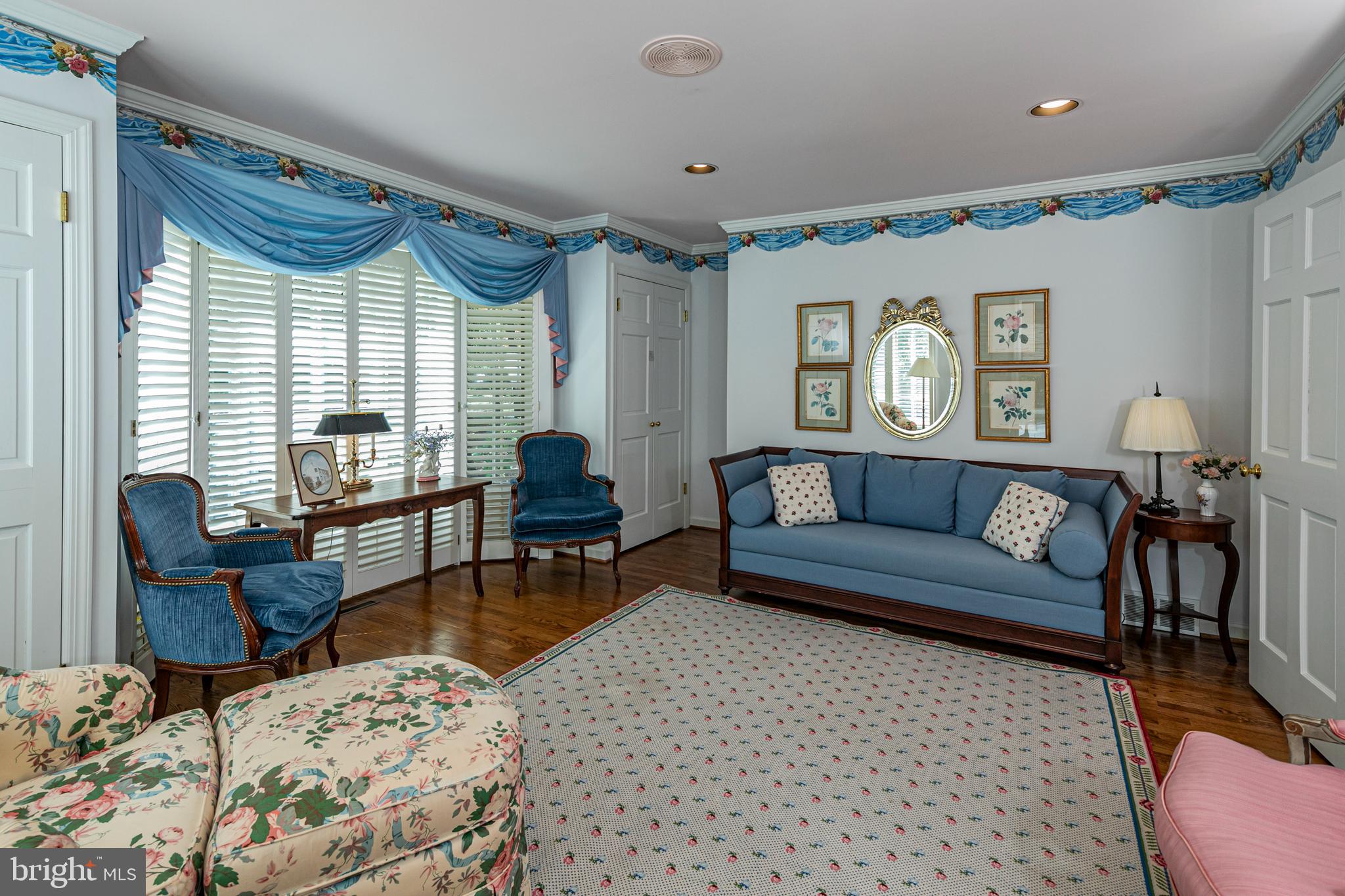 296 Wendover Dr