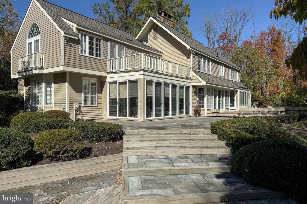 296 Wendover Dr