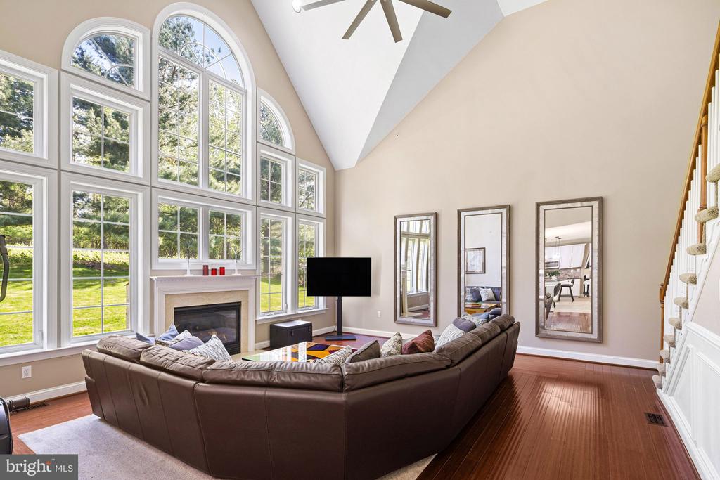 3901 CHARTER CLUB DRIVE