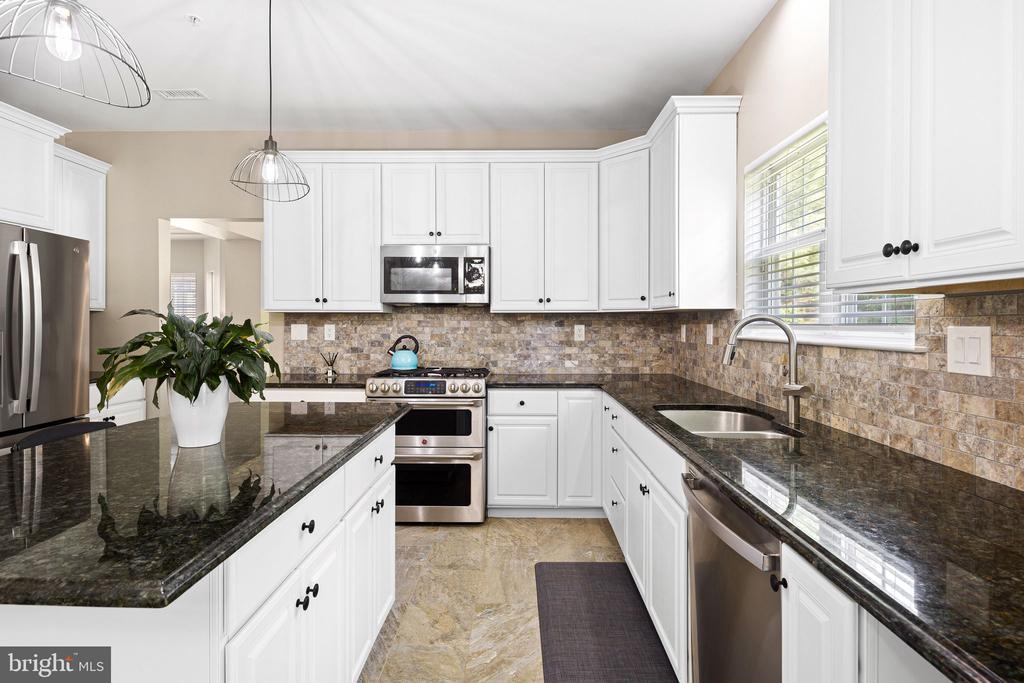 3901 CHARTER CLUB DRIVE