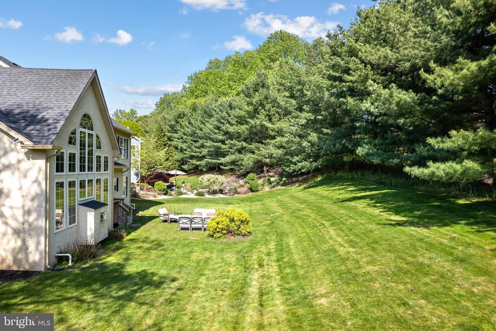 3901 CHARTER CLUB DRIVE