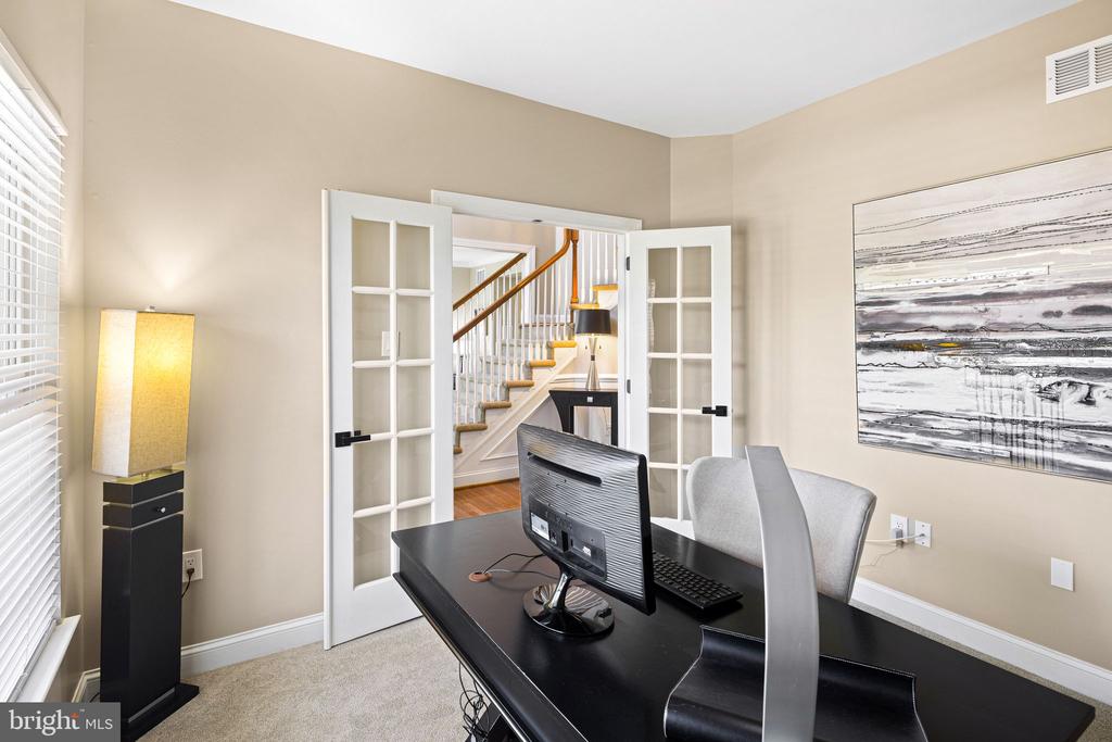 3901 CHARTER CLUB DRIVE