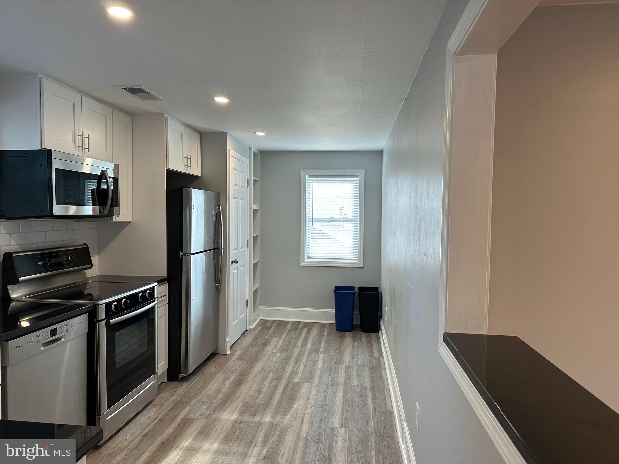 47 W Central Ave #B