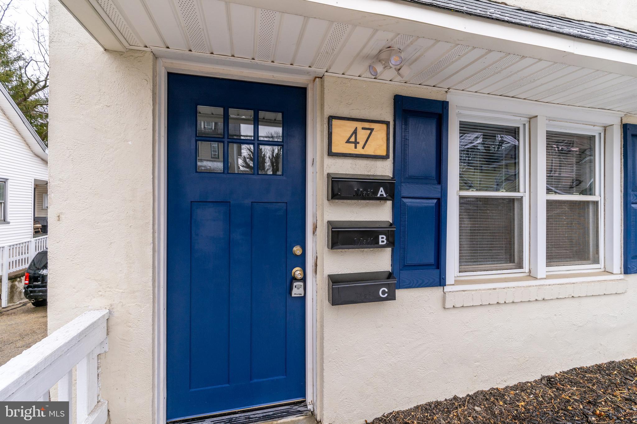 47 W Central Ave #B
