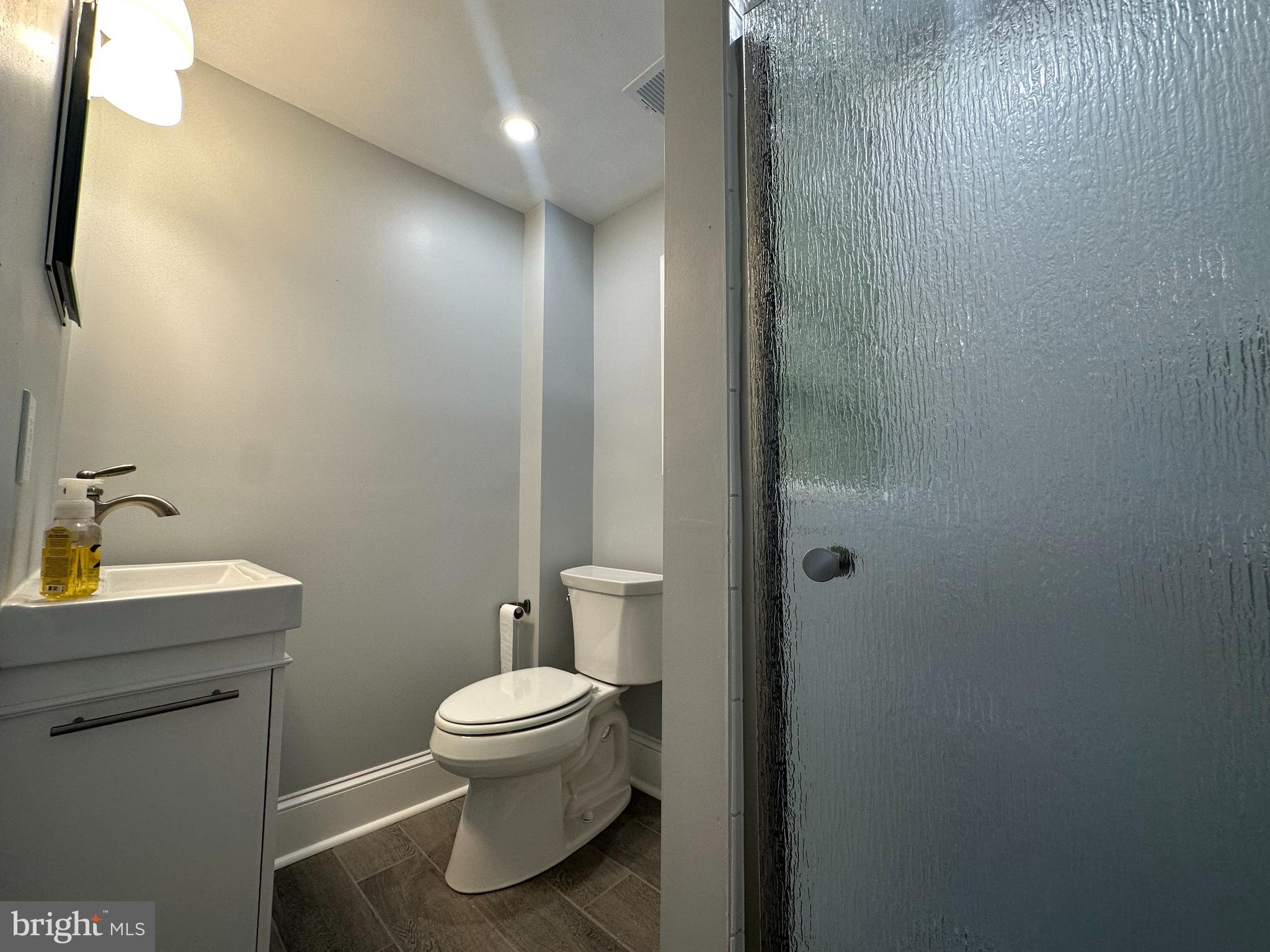47 W Central Ave #B
