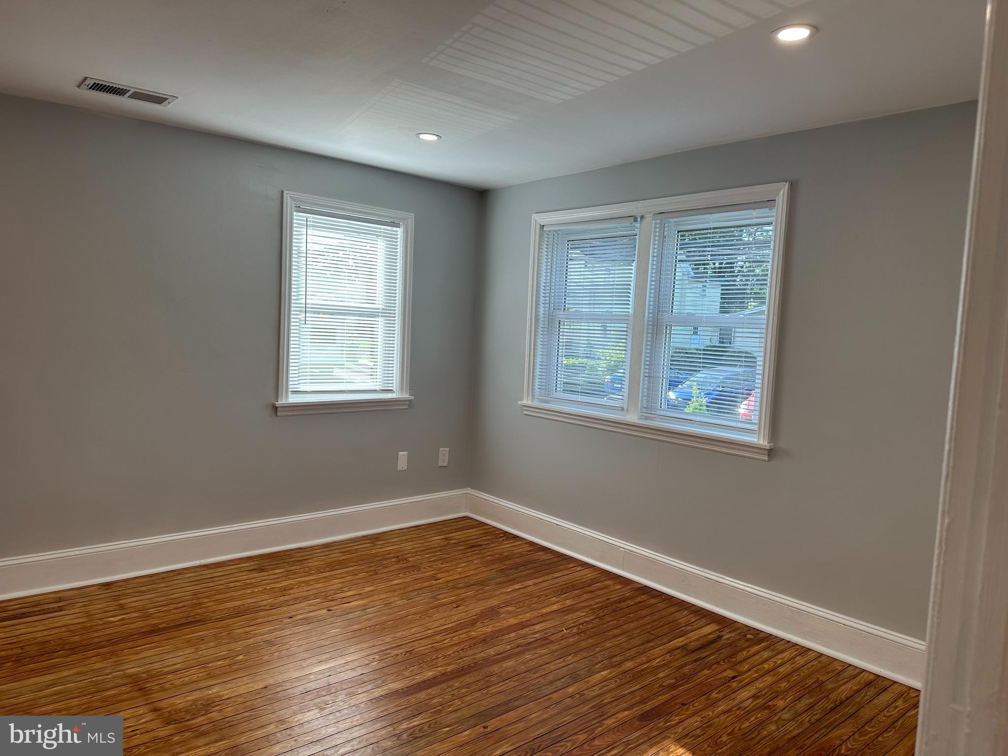 47 W Central Ave #B