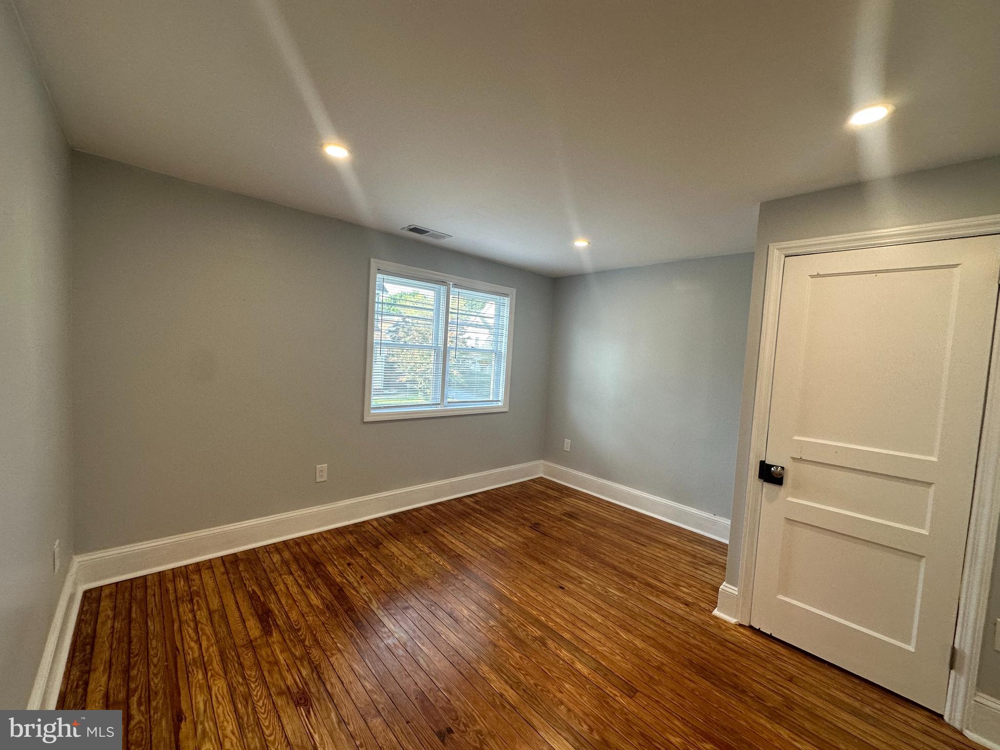 47 W Central Ave #B