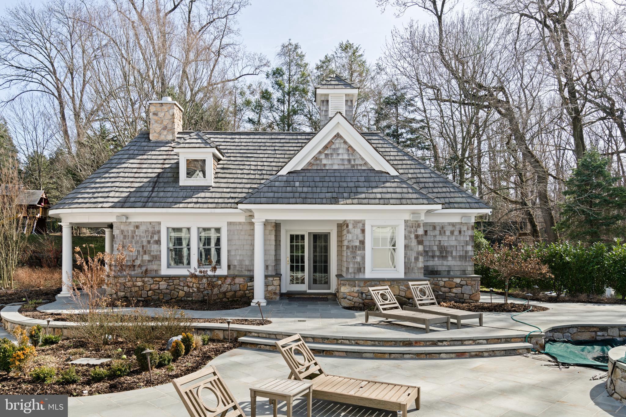 322 Winfield Rd