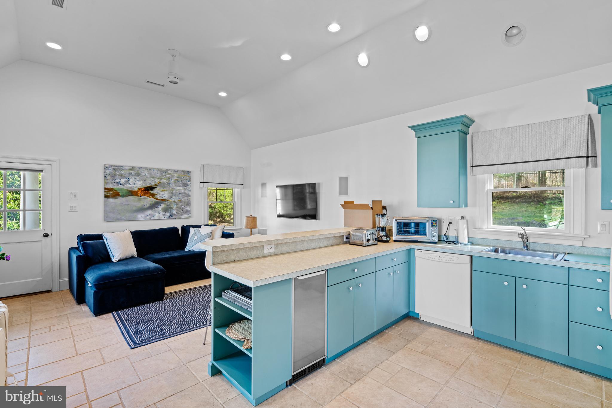 322 Winfield Rd