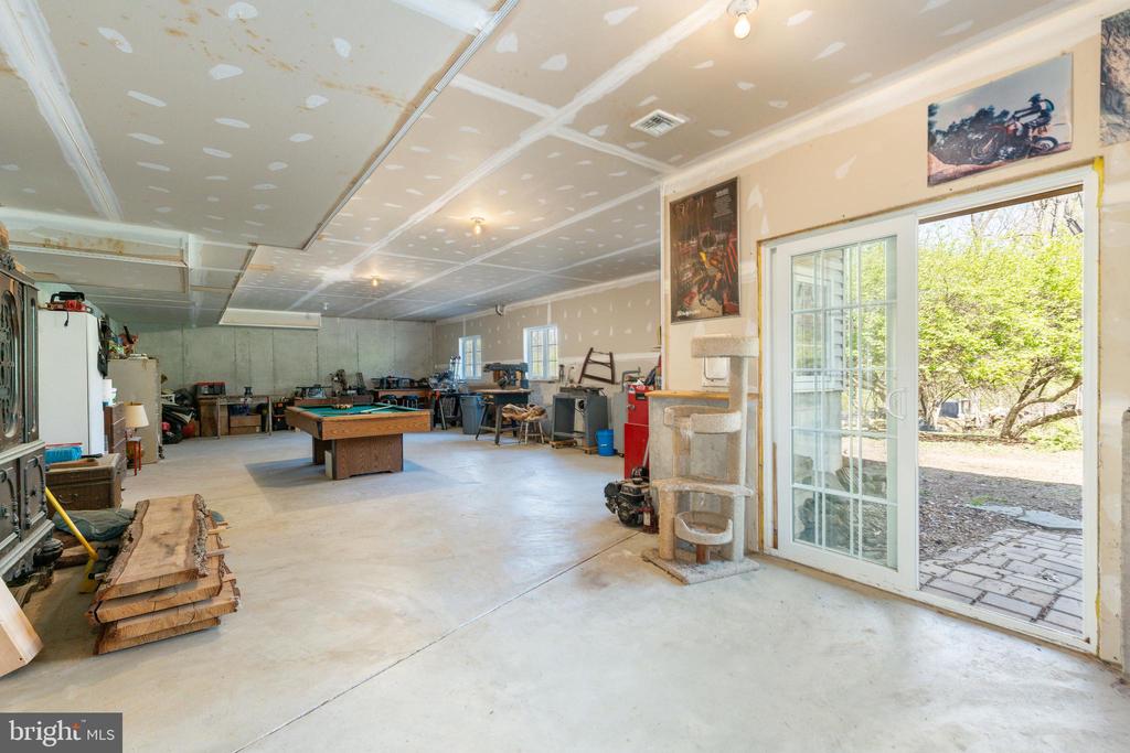 305 Dutton Mill Rd