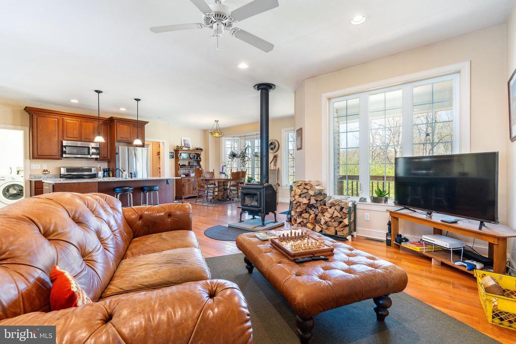 305 Dutton Mill Rd