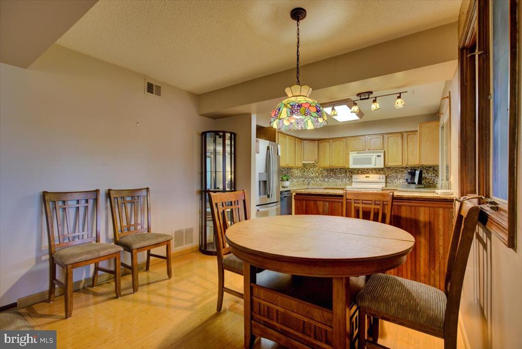 102 Harvest Ln #207