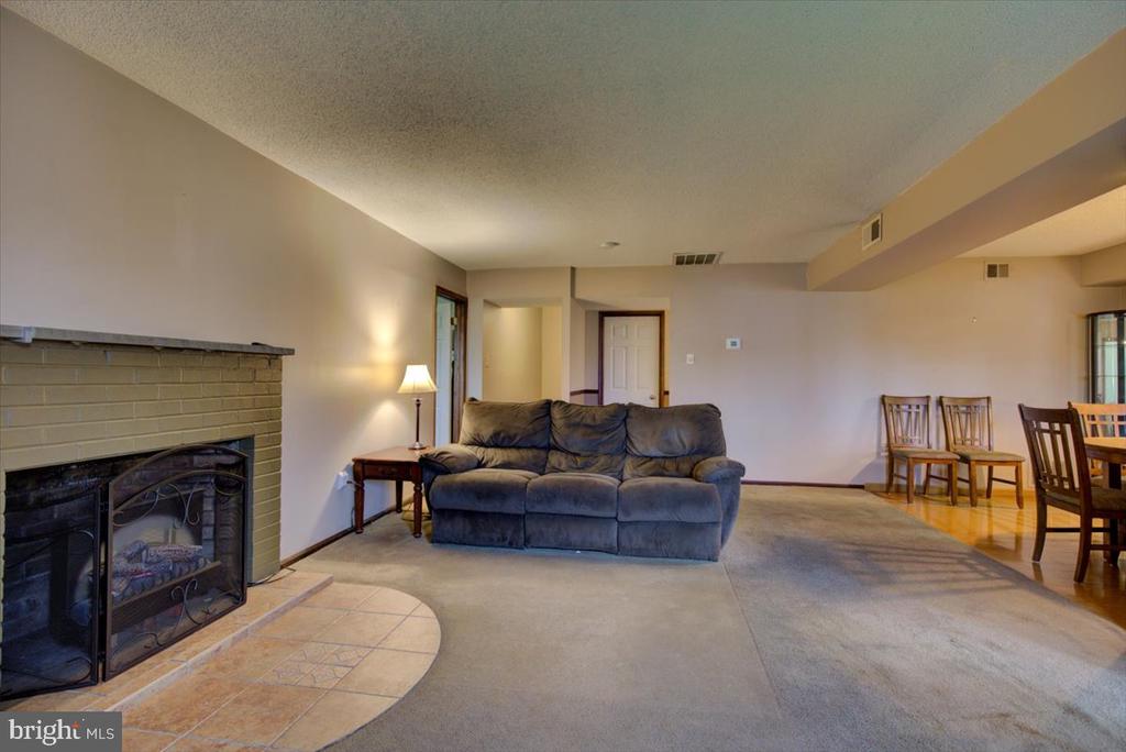 102 Harvest Ln #207