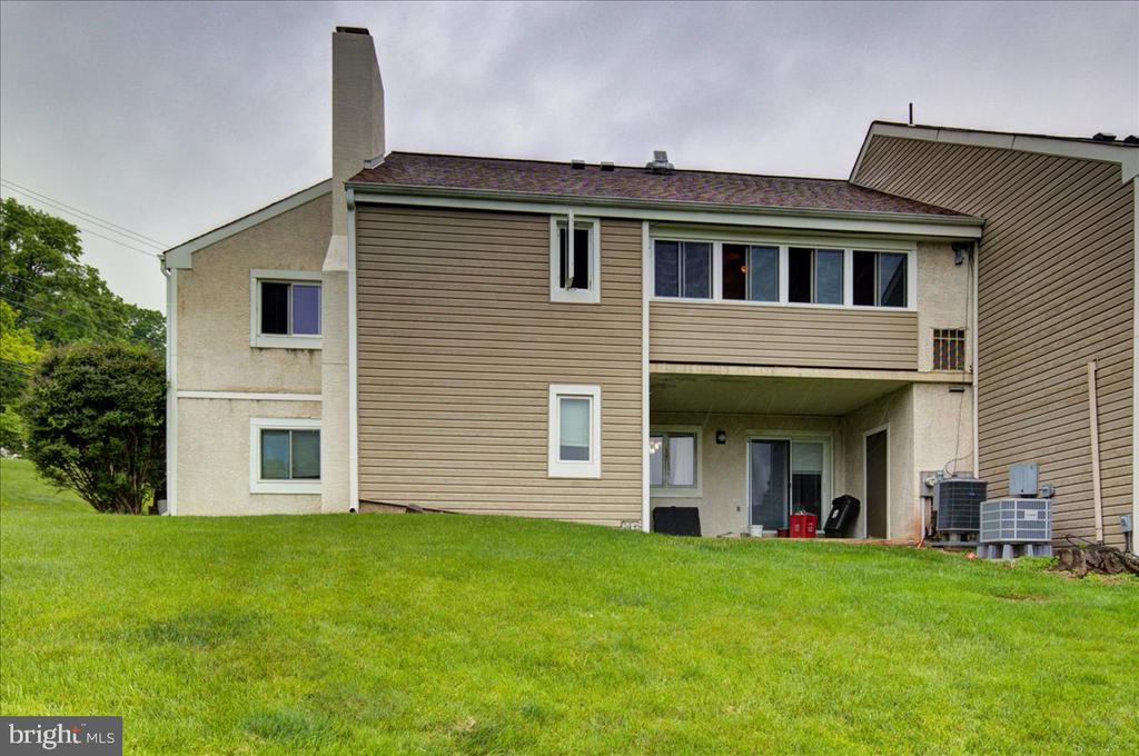 102 Harvest Ln #207