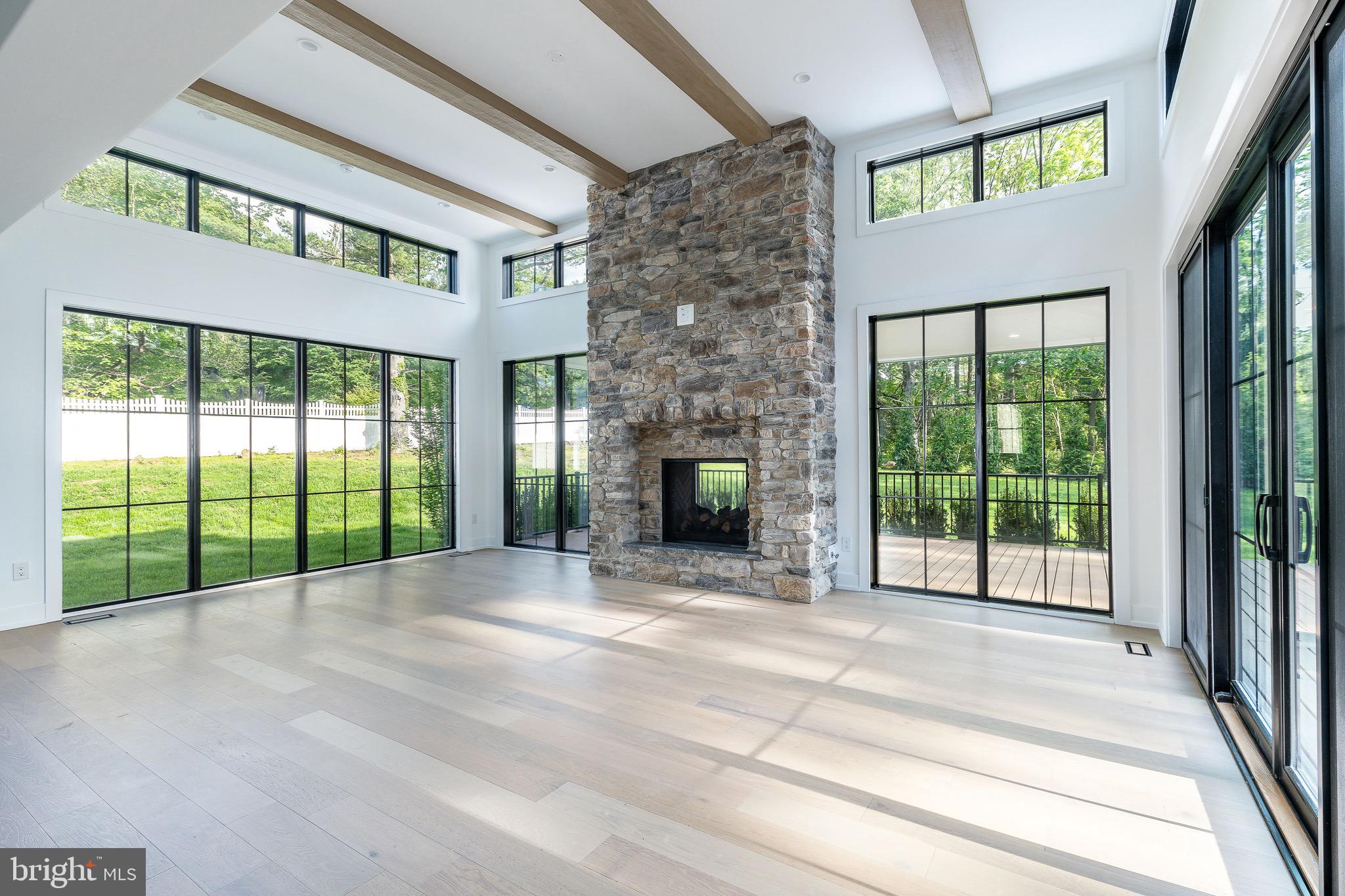 918 Ethan Allen Rd