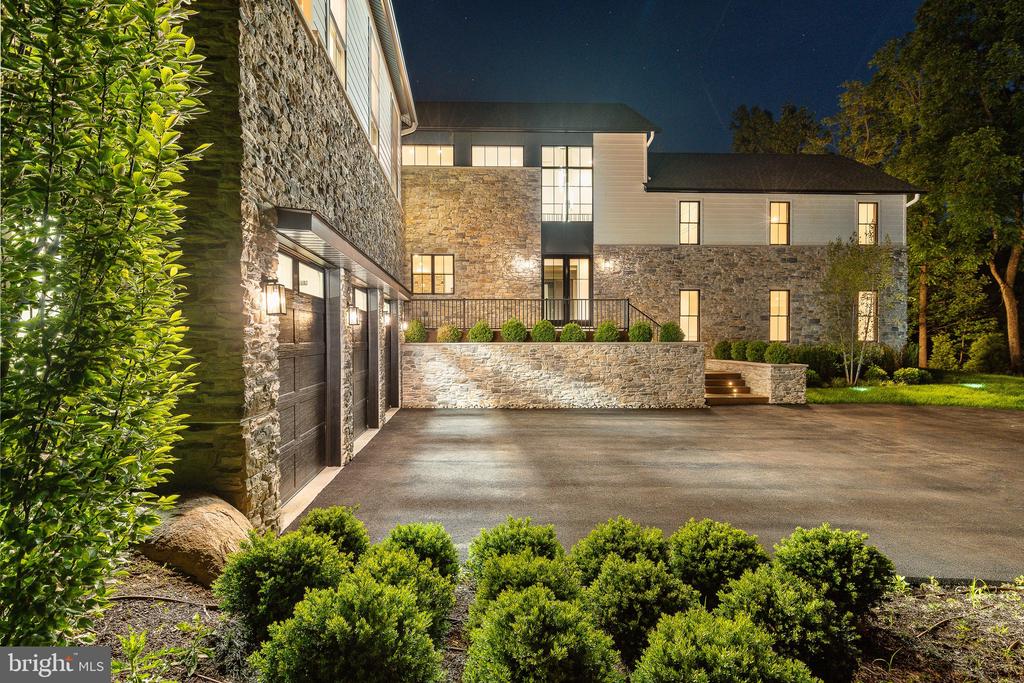 918 Ethan Allen Rd