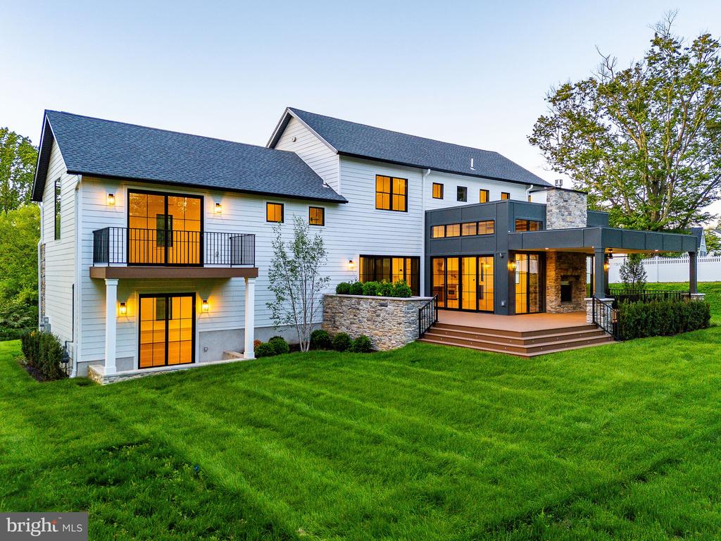 918 Ethan Allen Rd