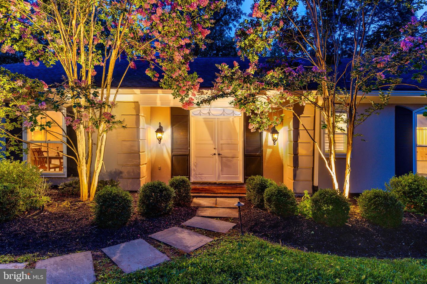 1749 S Forge Mountain Dr
