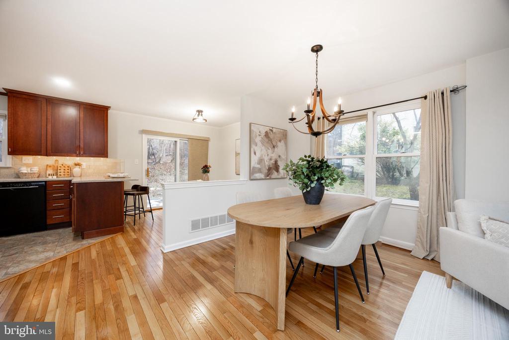 525 PICKERING STATION DRIVE