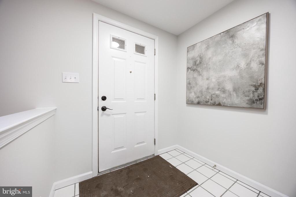 525 PICKERING STATION DRIVE