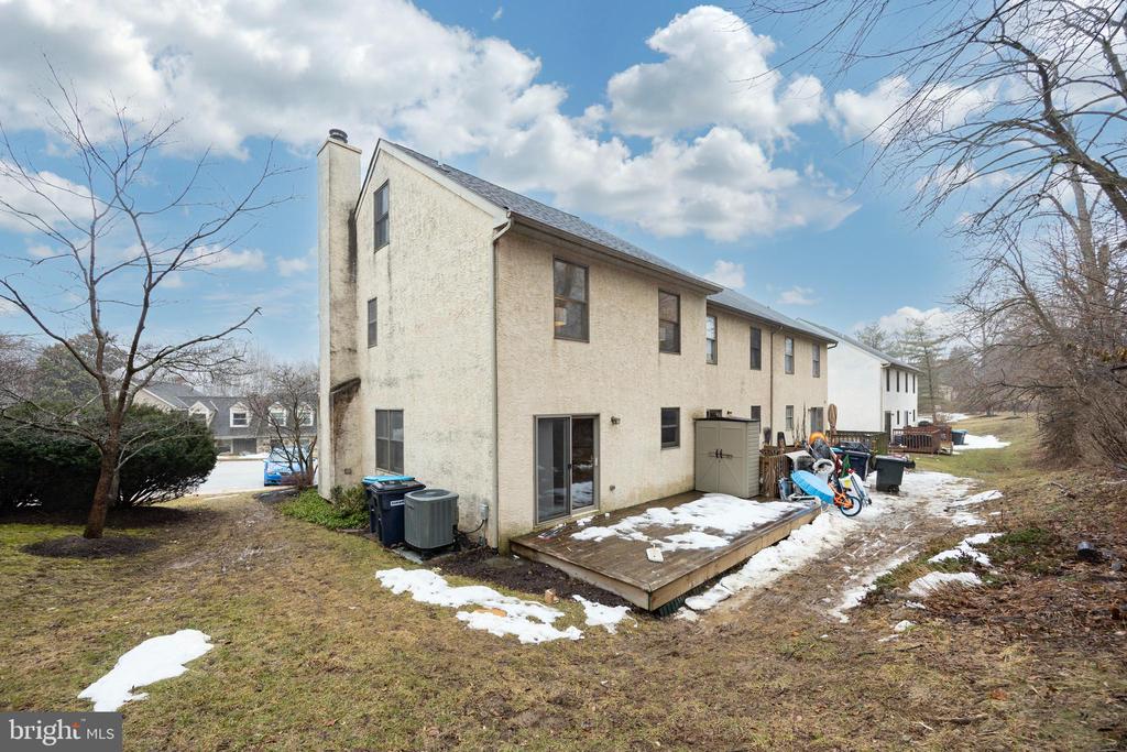 525 PICKERING STATION DRIVE
