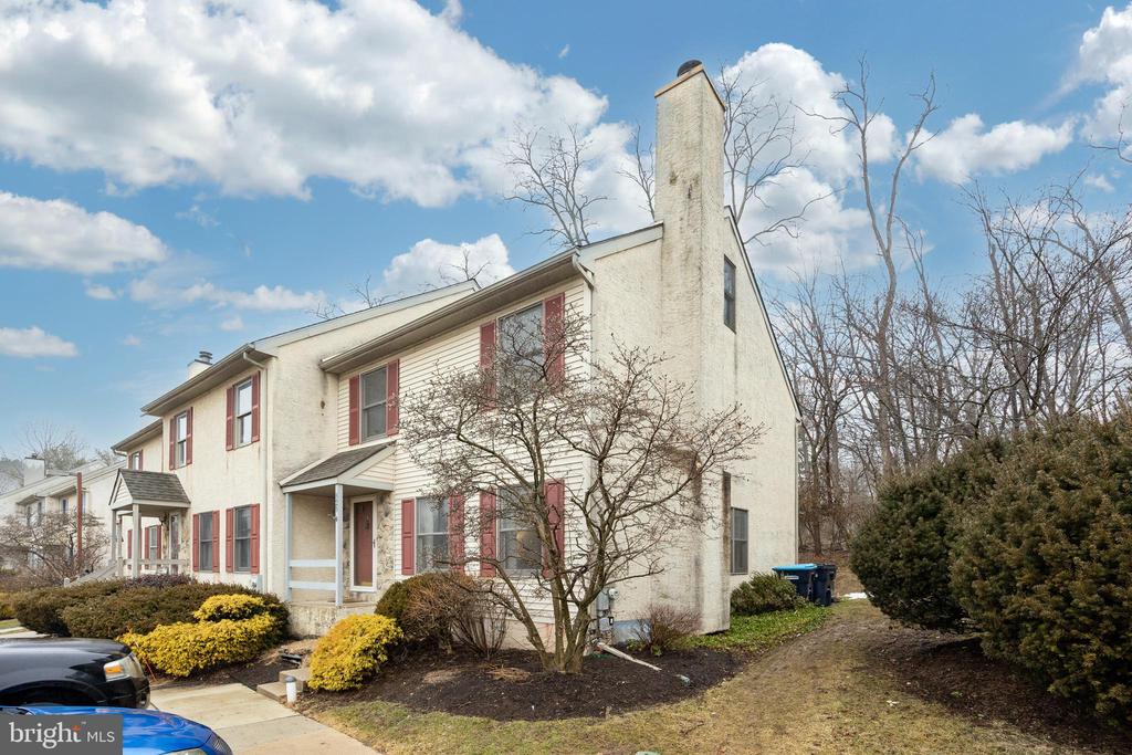 525 PICKERING STATION DRIVE