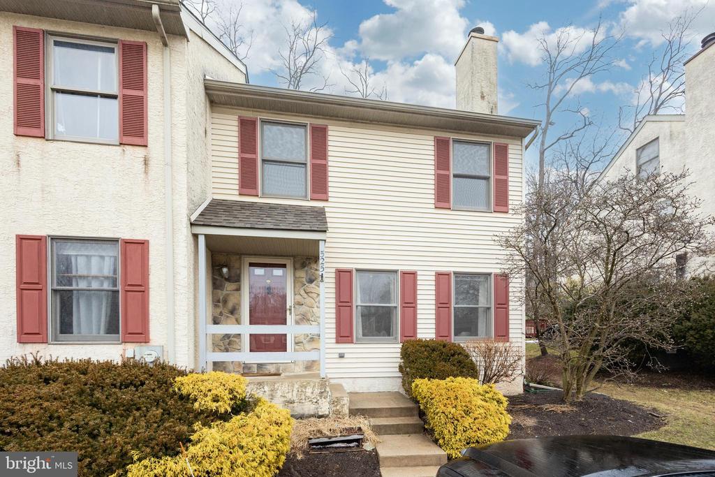 525 PICKERING STATION DRIVE