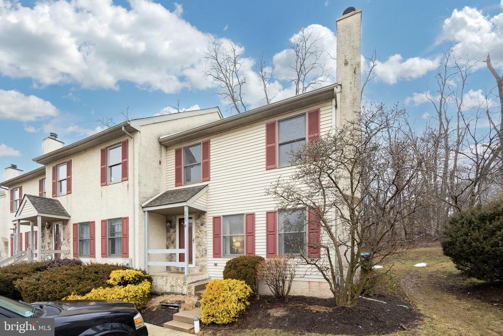 525 PICKERING STATION DRIVE