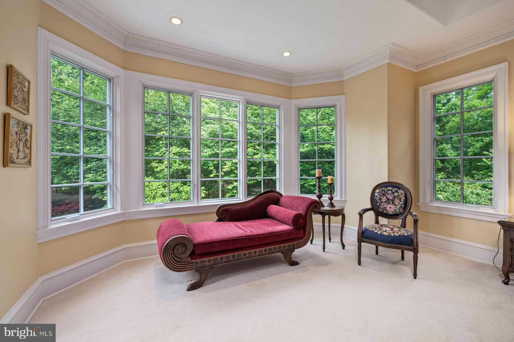 2 Matlack Ln