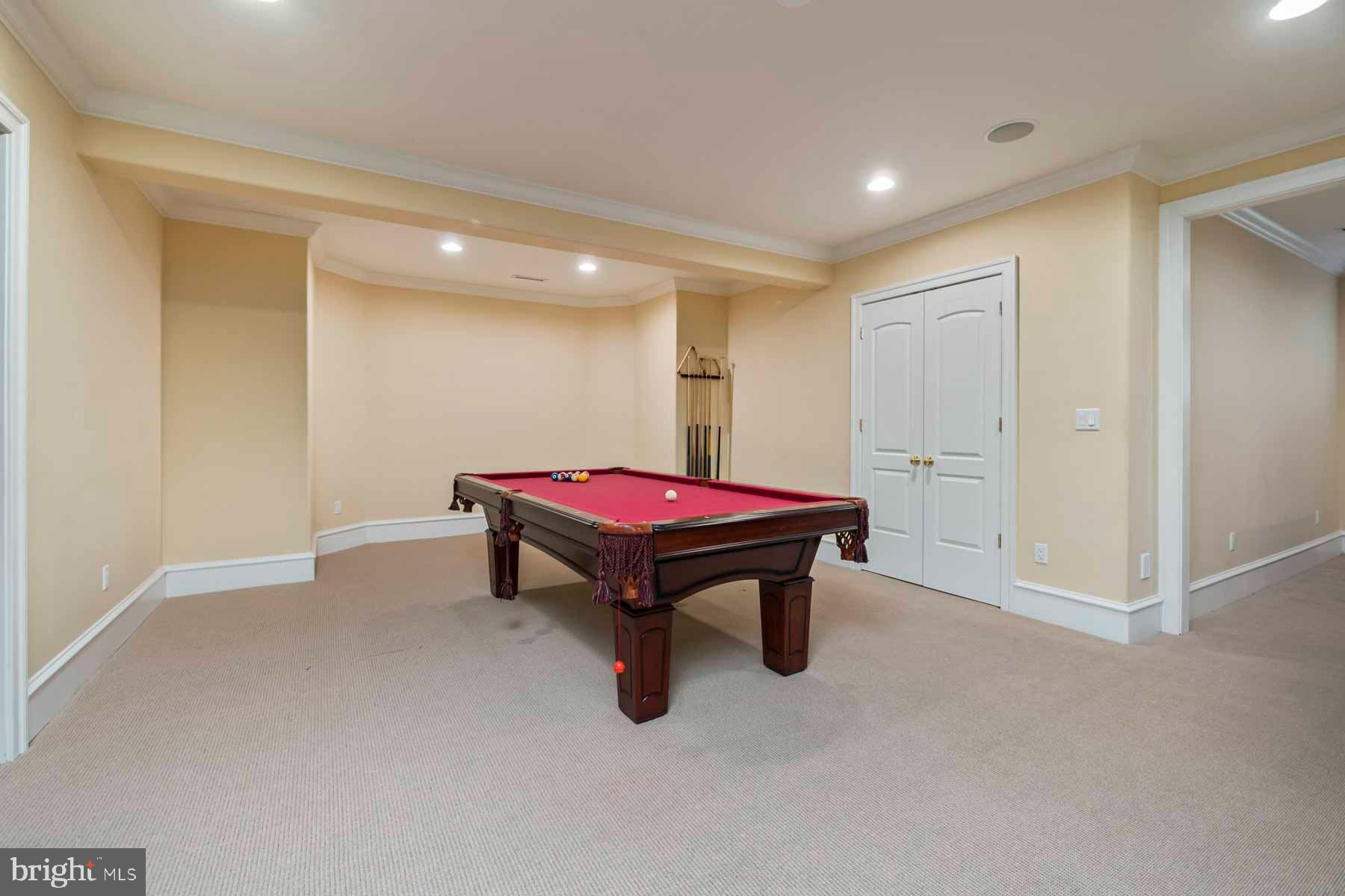 2 Matlack Ln
